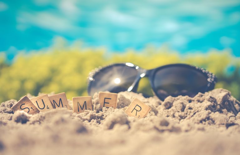 Vacances d&rsquo;été : le moment idéal pour apprendre une langue (si vous évitez ce piège)